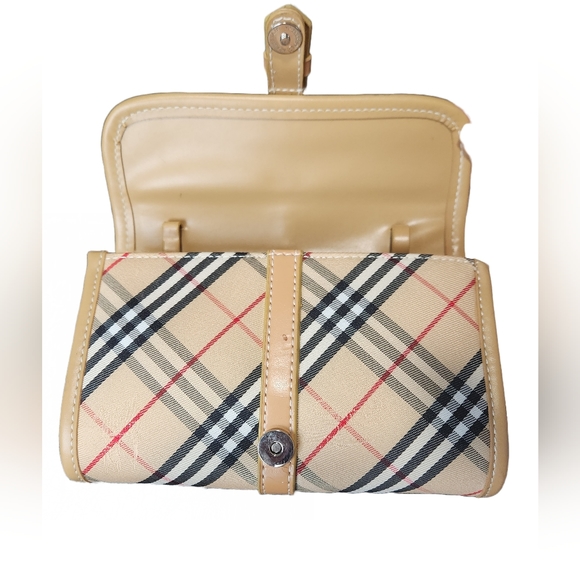 Burberry Crossbody Wallet - Picture 2 of 11